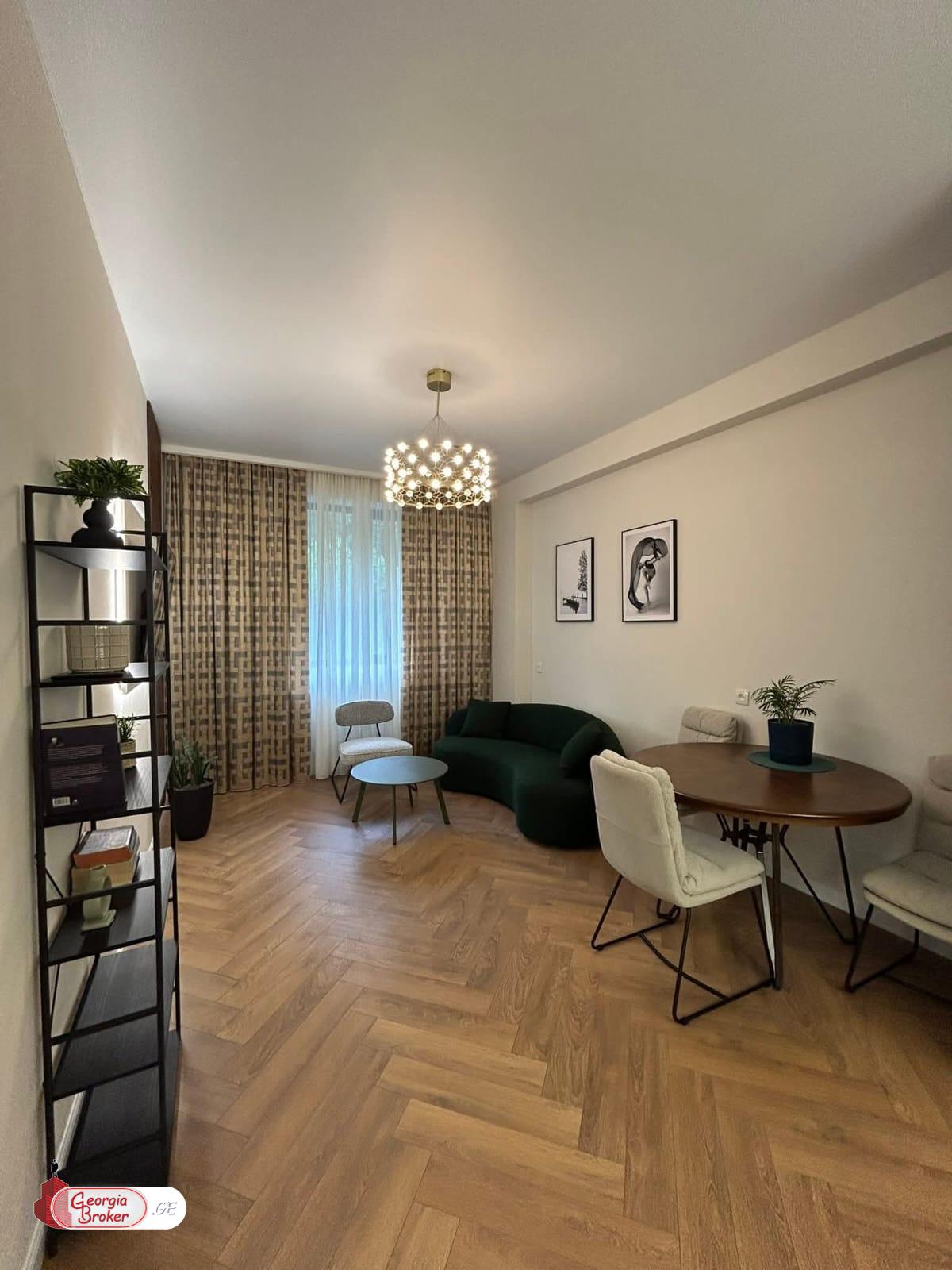 продается квартира с новым ремонтом 2-комнаты